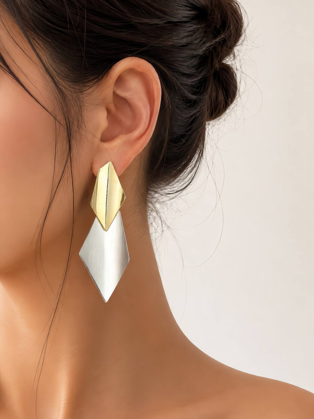 گوشواره هندسی ترکیب طلایی و نقرهای